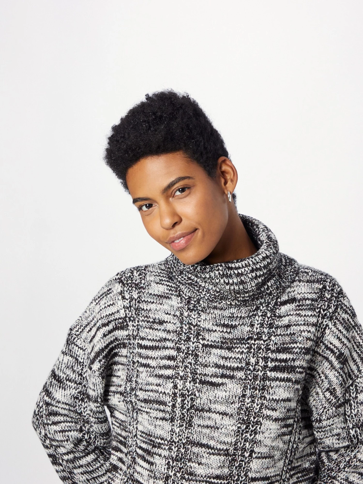 QS By S.Oliver Pulls à Col Roulé Pull-over Femme Gris / Gris Clair 7 QS By S.Oliver Pulls à Col Roulé Pull-over Femme Gris / Gris Clair – Image 5